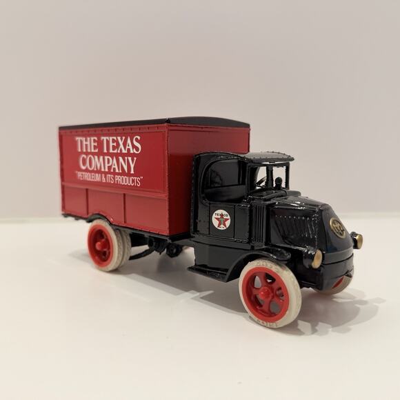 ERTL Diecast Texaco 1925 Mack Bulldog Lubricate Truck The Texas Company Bank 120 - Picture 8 of 11